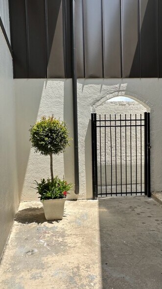 More Photos Of 5519 Highway 153, Hixson Storefront Retail Office For Sale