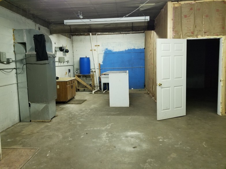 More Photos Of 1769-1781 Cadillac Ave, Ypsilanti Warehouse For Sale