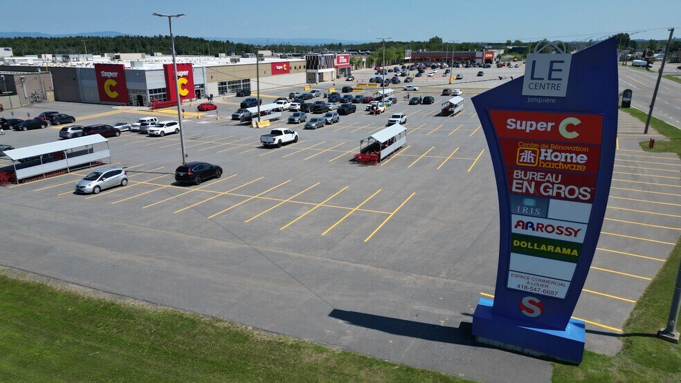 More Photos Of 3460 Blvd Saint-Francois, Le Fjord-du-Saguenay General Retail For Lease