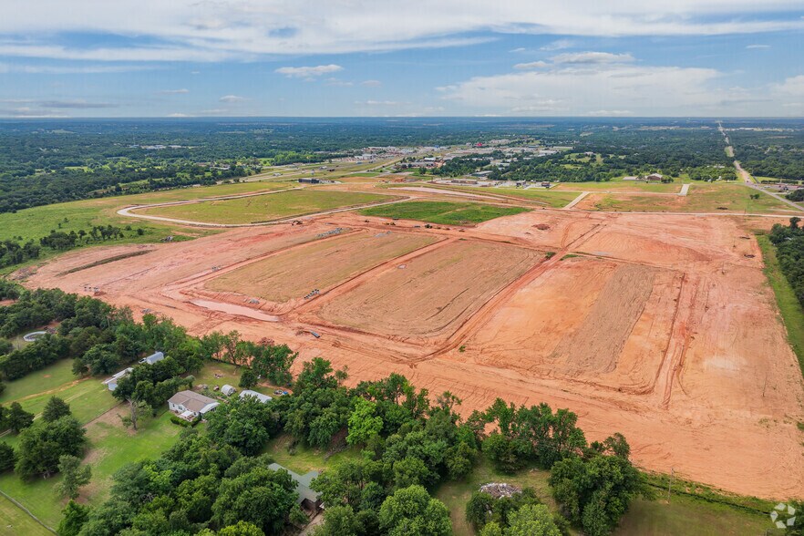 More Photos Of I-35 & Waterloo Rd, Edmond Land For Lease