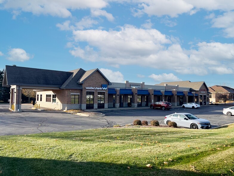 Primary Photo Of 1195 E Commerce Blvd, Slinger Unknown For Lease