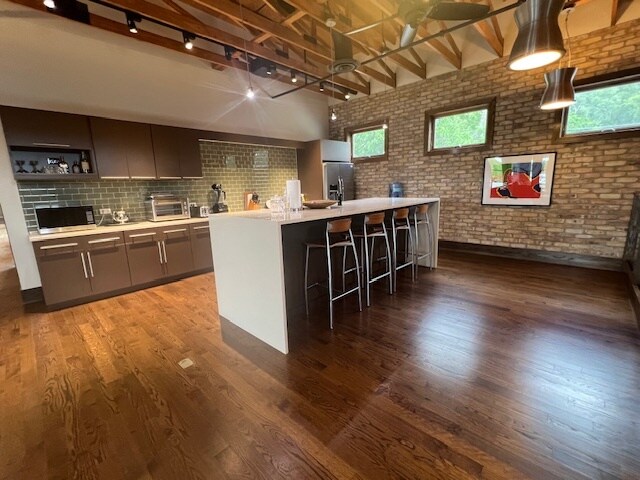 More Photos Of 220 N River St, East Dundee Freestanding For Sale