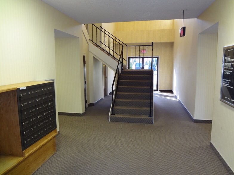More Photos Of 10211 SW Barbur Blvd, Portland Office Residential For Lease