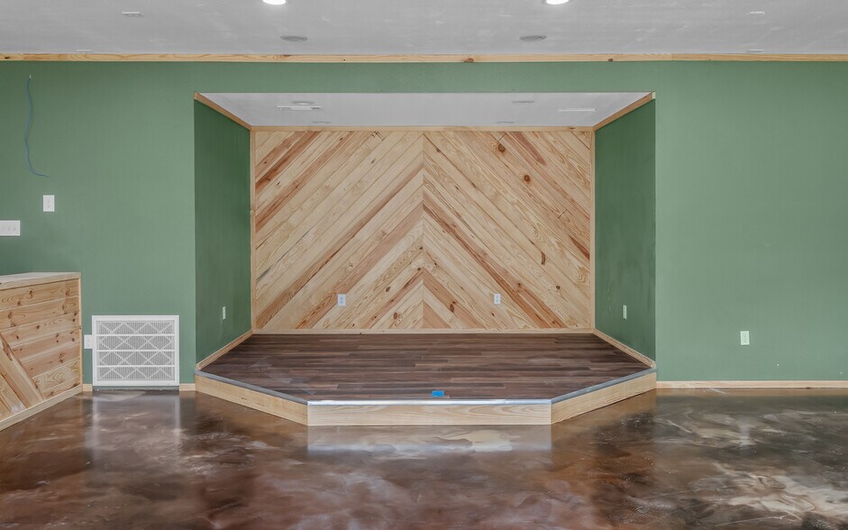 More Photos Of 14613 Hwy 2, Shongaloo Truck Stop For Sale