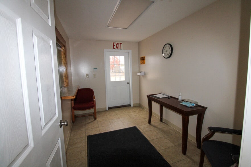 More Photos Of 7350 IL-111, South Roxana Specialty For Sale