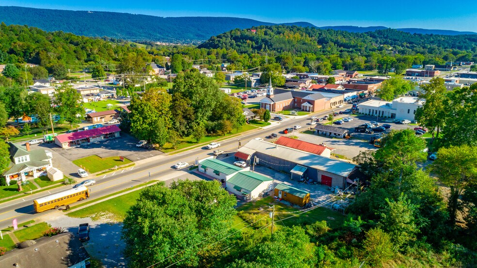 More Photos Of 15781 Rankin Ave, Dunlap Freestanding For Sale