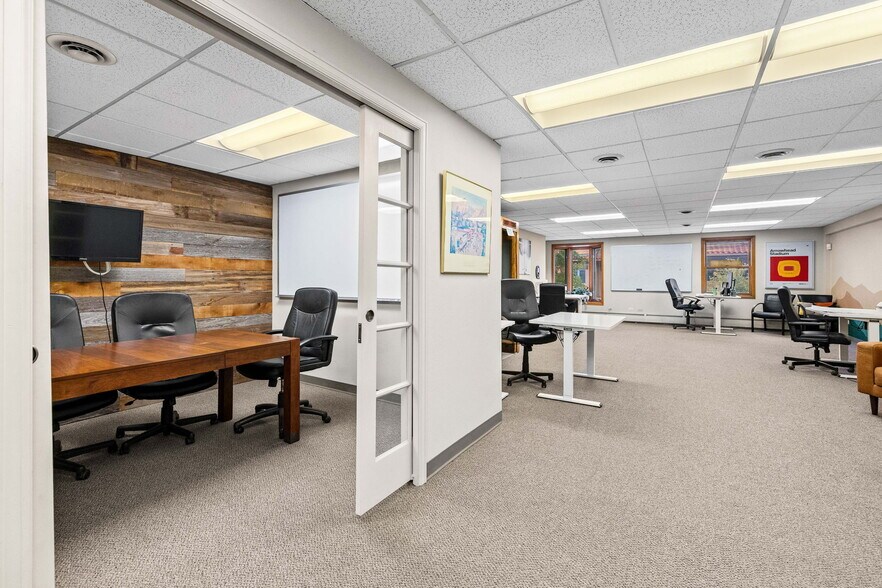 More Photos Of 801-807 14th St, Golden Office For Sale
