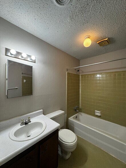 More Photos Of 1401 Carson Rd, Birmingham Multifamily For Sale