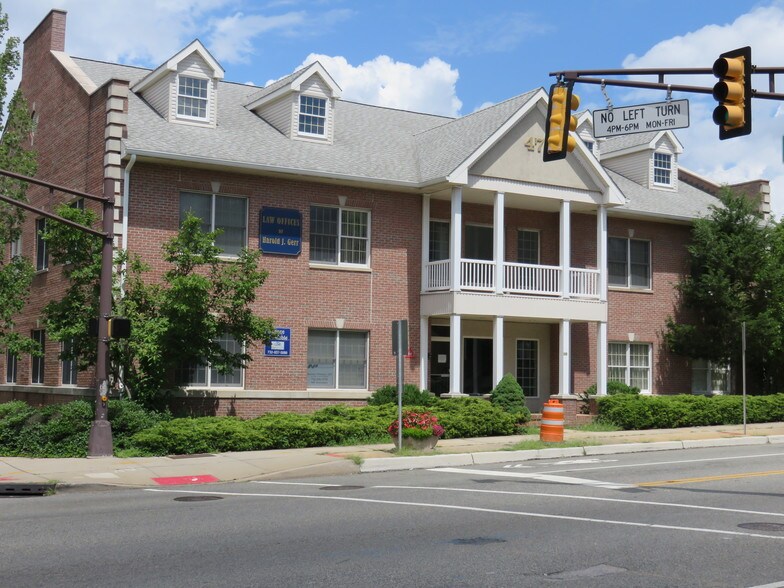 More Photos Of 47 Raritan Ave, Highland Park Medical For Lease