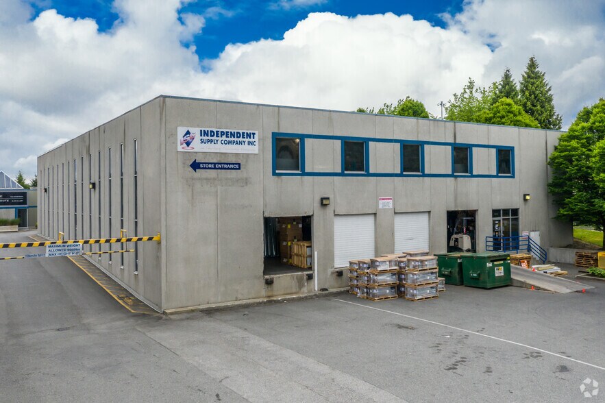More Photos Of 2820 Ingleton Ave, Burnaby Warehouse For Lease