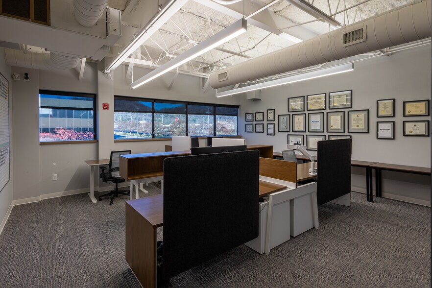 More Photos Of 761 Old Hickory Blvd, Brentwood Office For Lease