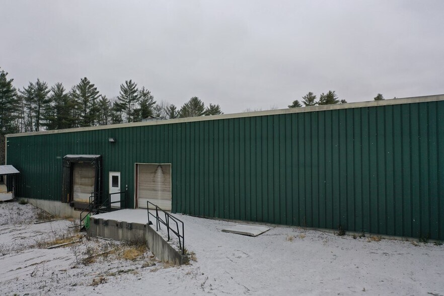 More Photos Of 49 Industrial Park Rd, Keeseville Warehouse For Lease