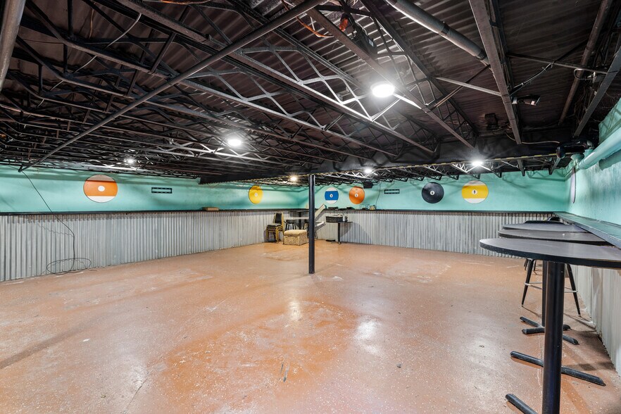 More Photos Of 2109 Pennsylvania Ave, Weirton Restaurant For Sale