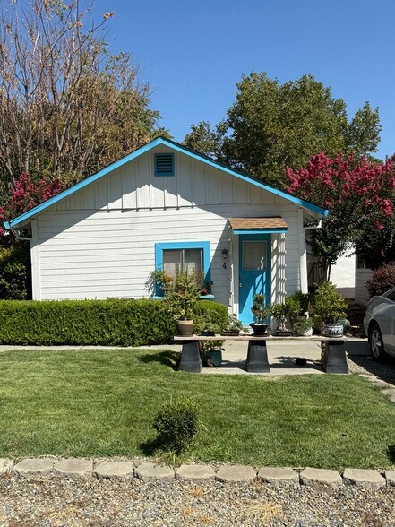More Photos Of 102 Elliott St, Winters Apartments For Sale