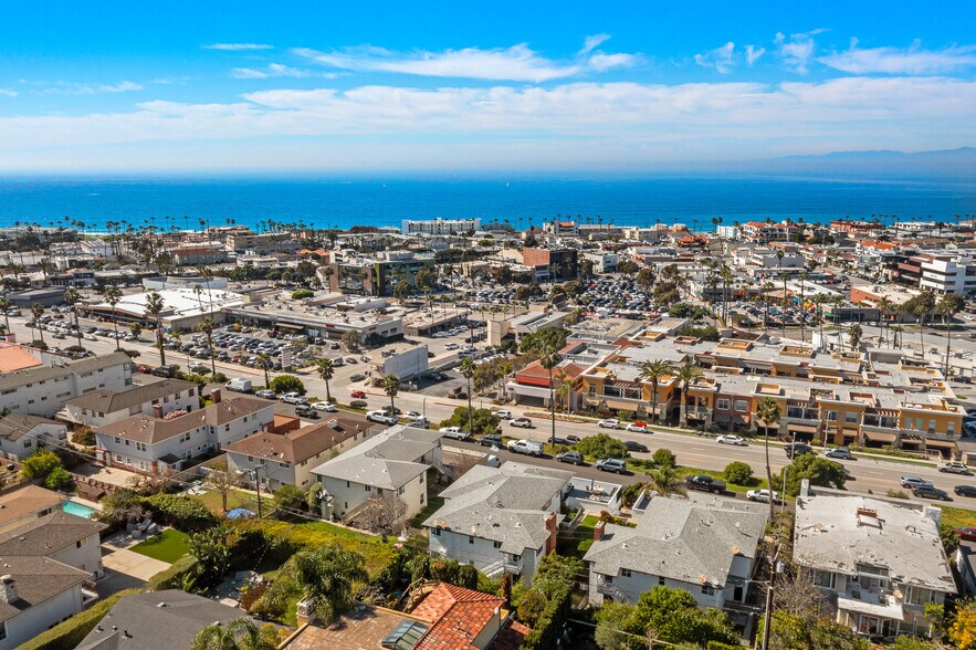 More Photos Of 124-128 Palos Verdes Blvd, Redondo Beach, Redondo Beach Apartments For Sale