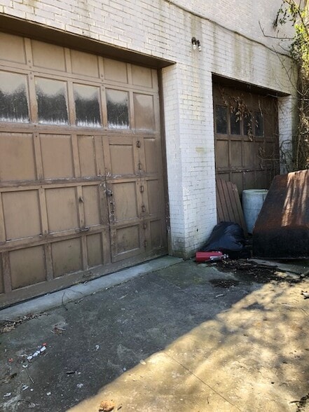 More Photos Of 84 Dawn Ave, Pittsburgh Warehouse For Lease