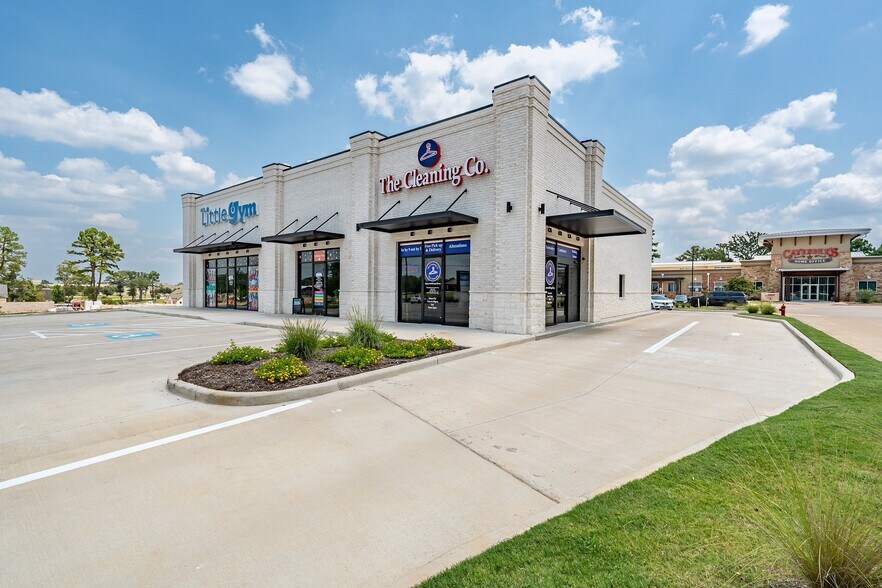 More Photos Of 7596 Old Jacksonville Highway, Tyler Flex For Lease