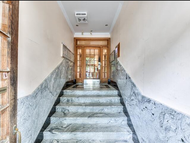 More Photos Of , Montréal Multifamily For Sale
