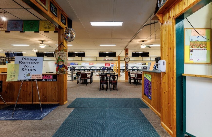 More Photos Of 577 State St, Watertown Bowling Alley For Sale