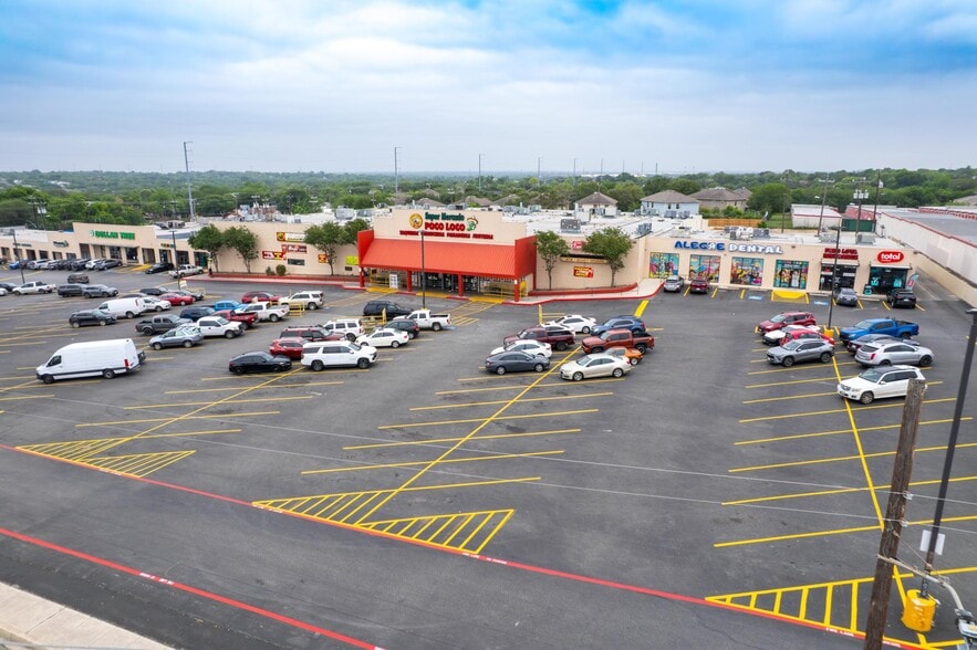More Photos Of 6000-6064 Ingram Rd, San Antonio Unknown For Lease