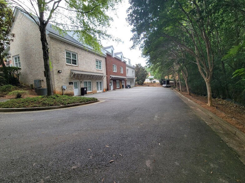 More Photos Of 182 Ben Burton Cir, Bogart Office For Sale