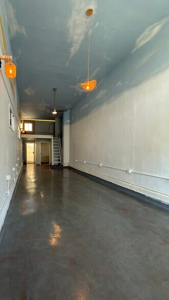 More Photos Of 5329 Fairfax Ave, Oakland Storefront For Lease