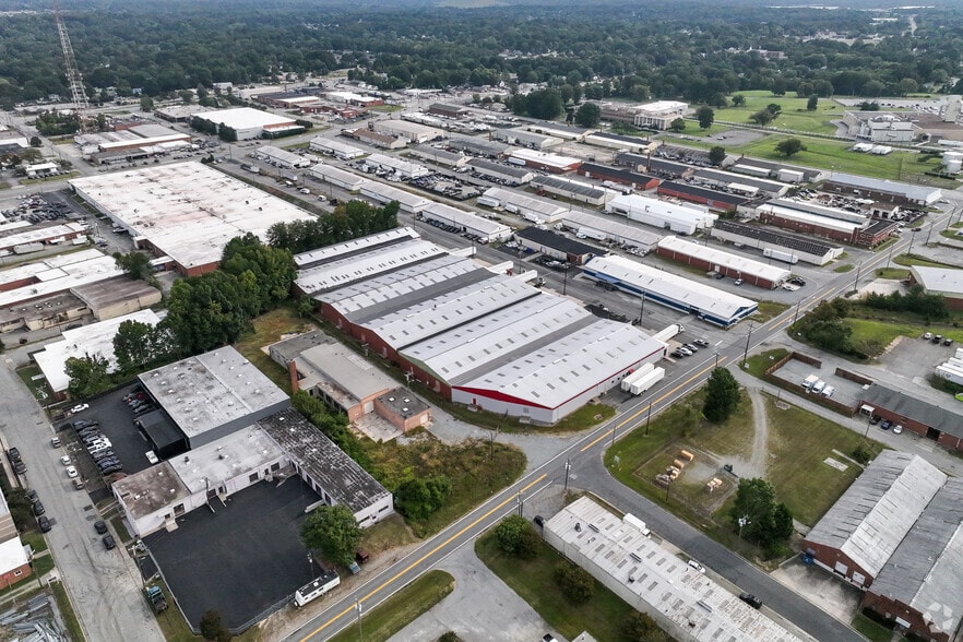 More Photos Of 801 Warehouse St, Greensboro Warehouse For Sale