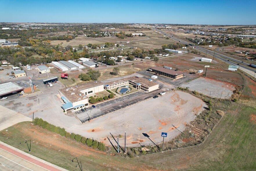 More Photos Of 2500 S Main St, Elk City Hotel For Sale