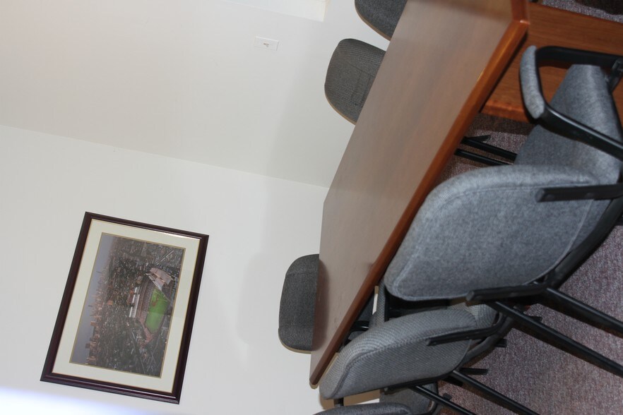More Photos Of 201 E Dundee Rd, Palatine Office For Sale