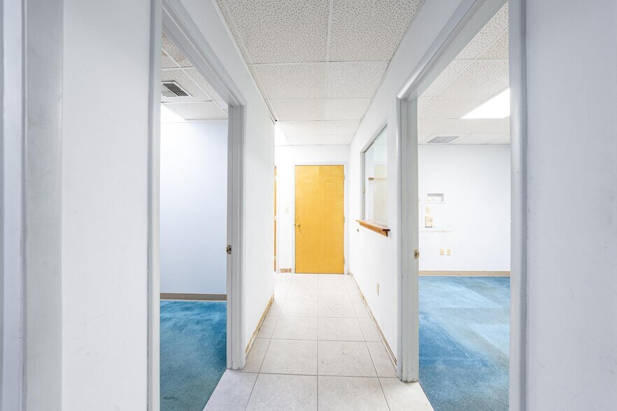 More Photos Of 7480 Fairway Dr, Miami Lakes Medical For Lease