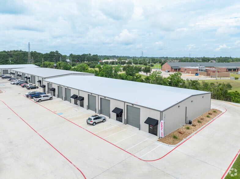 More Photos Of 11050 Mahaffey Rd, Tomball Unknown For Lease