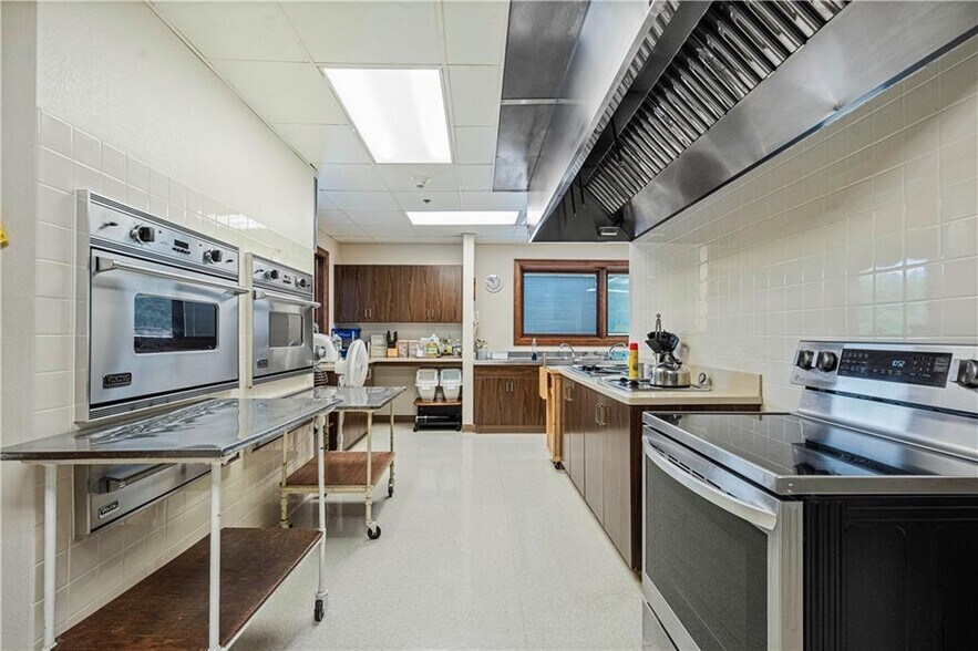 More Photos Of 908 Franciscan Way, Savannah Religious Facility For Sale