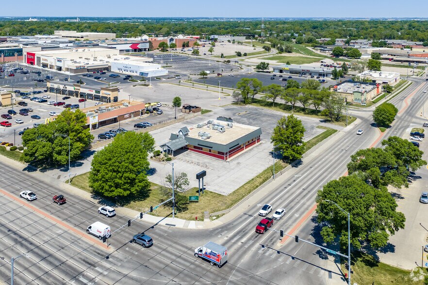 More Photos Of 6540 O St, Lincoln General Retail For Lease