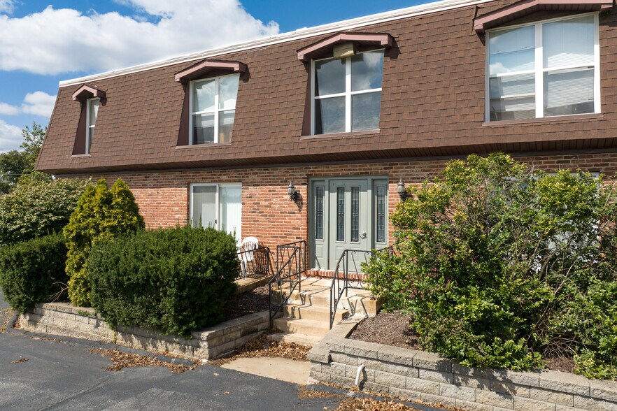 More Photos Of 11542-11556 Concord Village Ave, Saint Louis Apartments For Sale