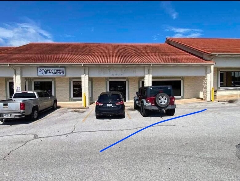 Primary Photo Of 115 W Industrial Park Rd, Harrison General Retail For Lease