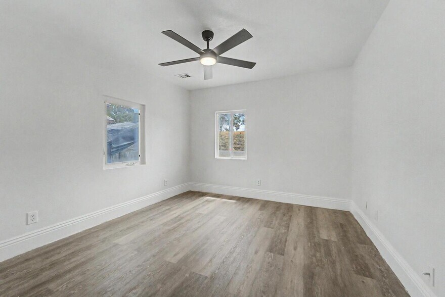 More Photos Of 2690 Ithaca St, Oroville Multifamily For Sale