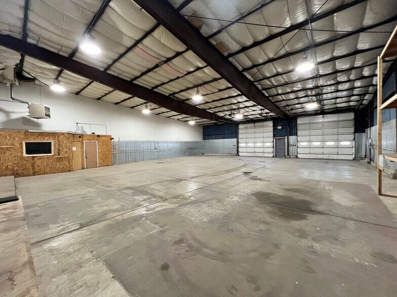More Photos Of 7020 Cline Ave, Hammond Warehouse For Lease