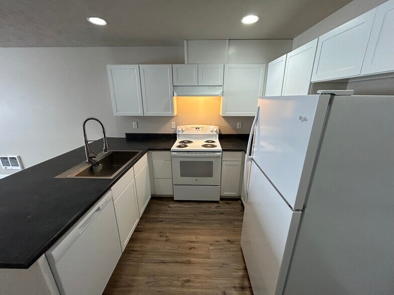 More Photos Of , Cheney Multifamily For Sale