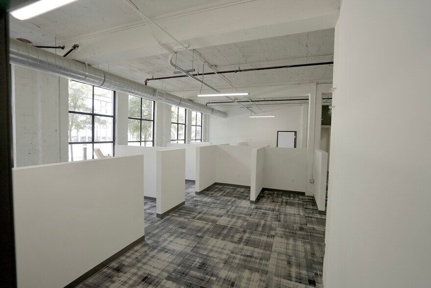 More Photos Of 1355 Palmetto St, Los Angeles Loft Creative Space For Lease