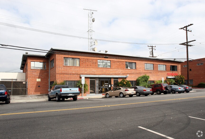 Primary Photo Of 2939 Nebraska Ave, Santa Monica Loft Creative Space For Sale