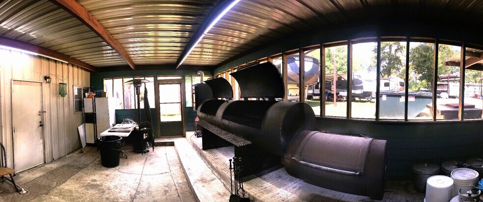 More Photos Of 18698 FM 1751, Bronson Freestanding For Sale