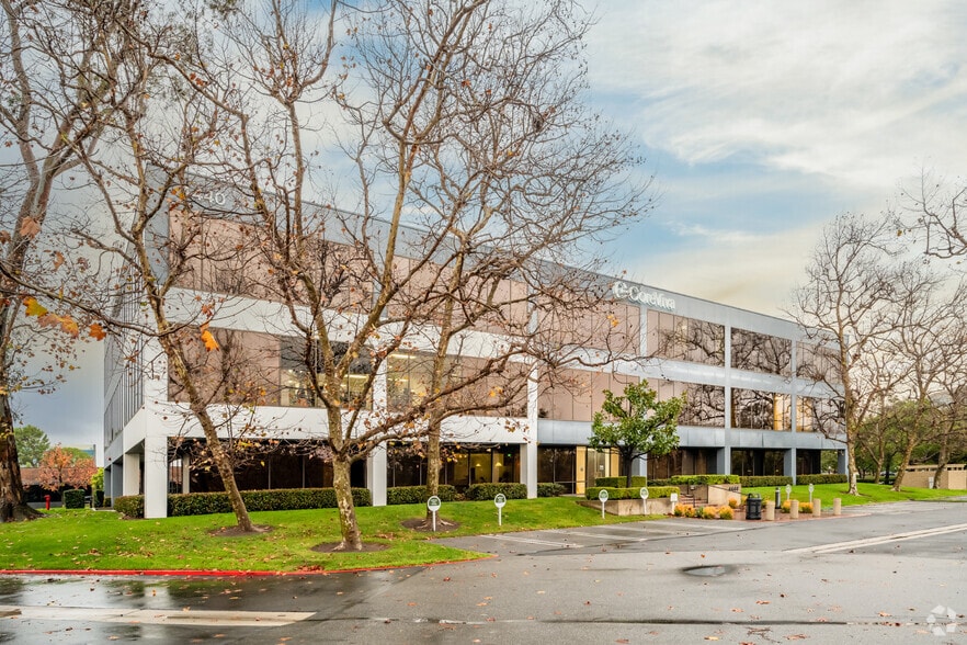 More Photos Of 4440 Von Karman Ave, Newport Beach Office For Sale