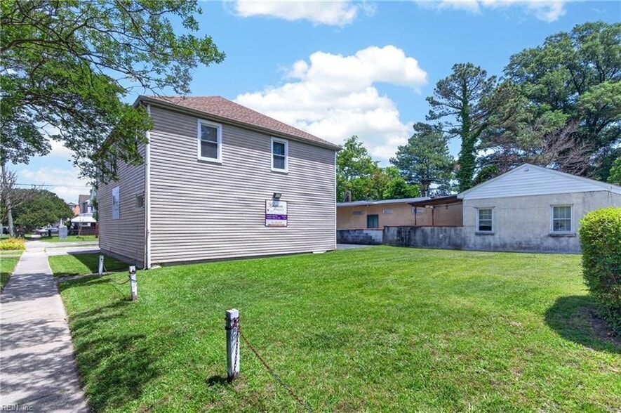 More Photos Of 2546 Ballentine Blvd, Norfolk General Retail For Sale