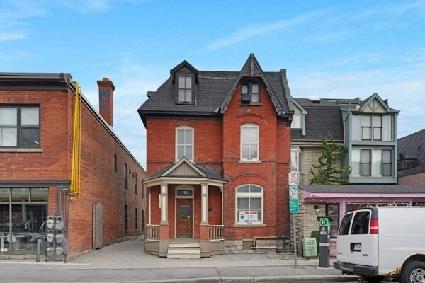 More Photos Of 113 Murray St, Ottawa Office For Sale