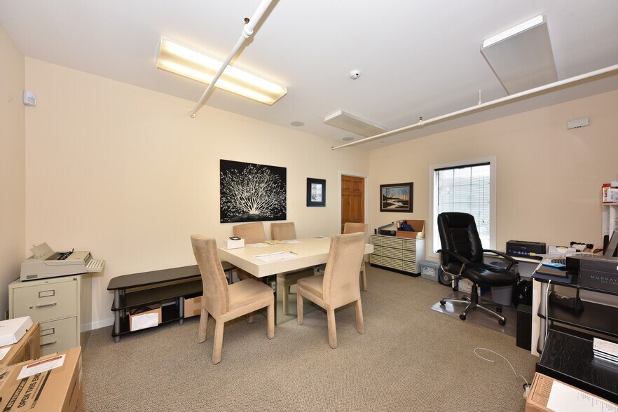 More Photos Of 8766 N Deerwood Dr, Milwaukee Freestanding For Sale