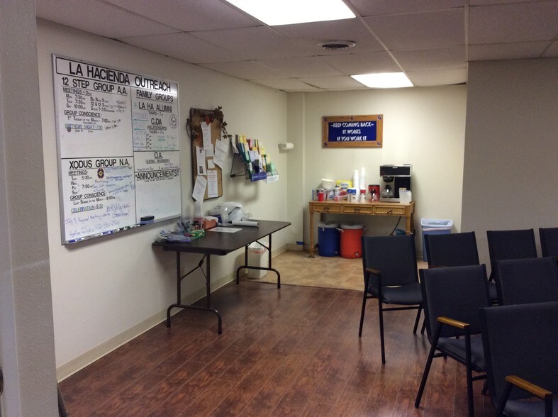 More Photos Of 206 N Midkiff Rd, Midland Office For Lease