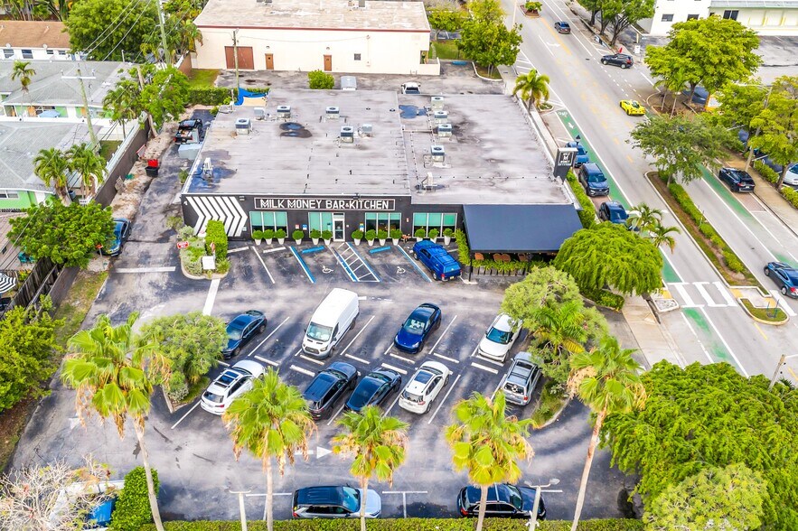 More Photos Of 815 NE 13th St, Fort Lauderdale Freestanding For Sale