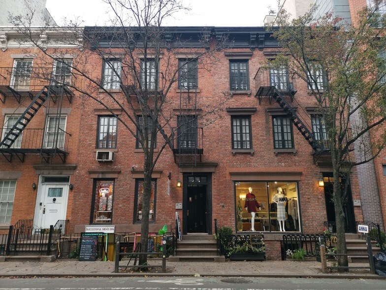 Primary Photo Of 13-15 Christopher St, New York Apartments For Lease