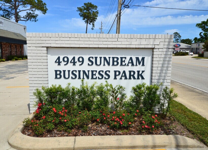 More Photos Of 4949 Sunbeam Rd, Jacksonville Unknown For Lease