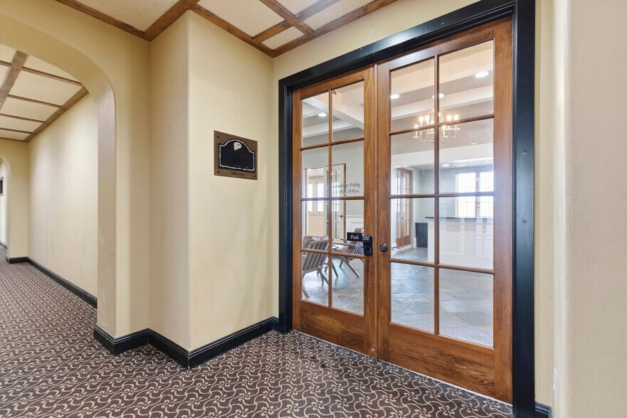 More Photos Of 1531 E Bradford Pky, Springfield Medical For Sale